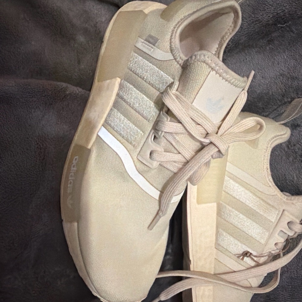 Adidas Off-White Sneakers - Picture 9 of 11